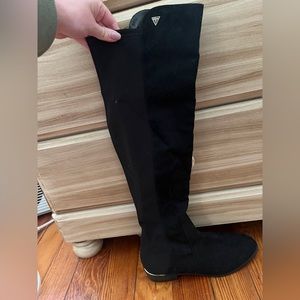 Knee high Guess suede boots